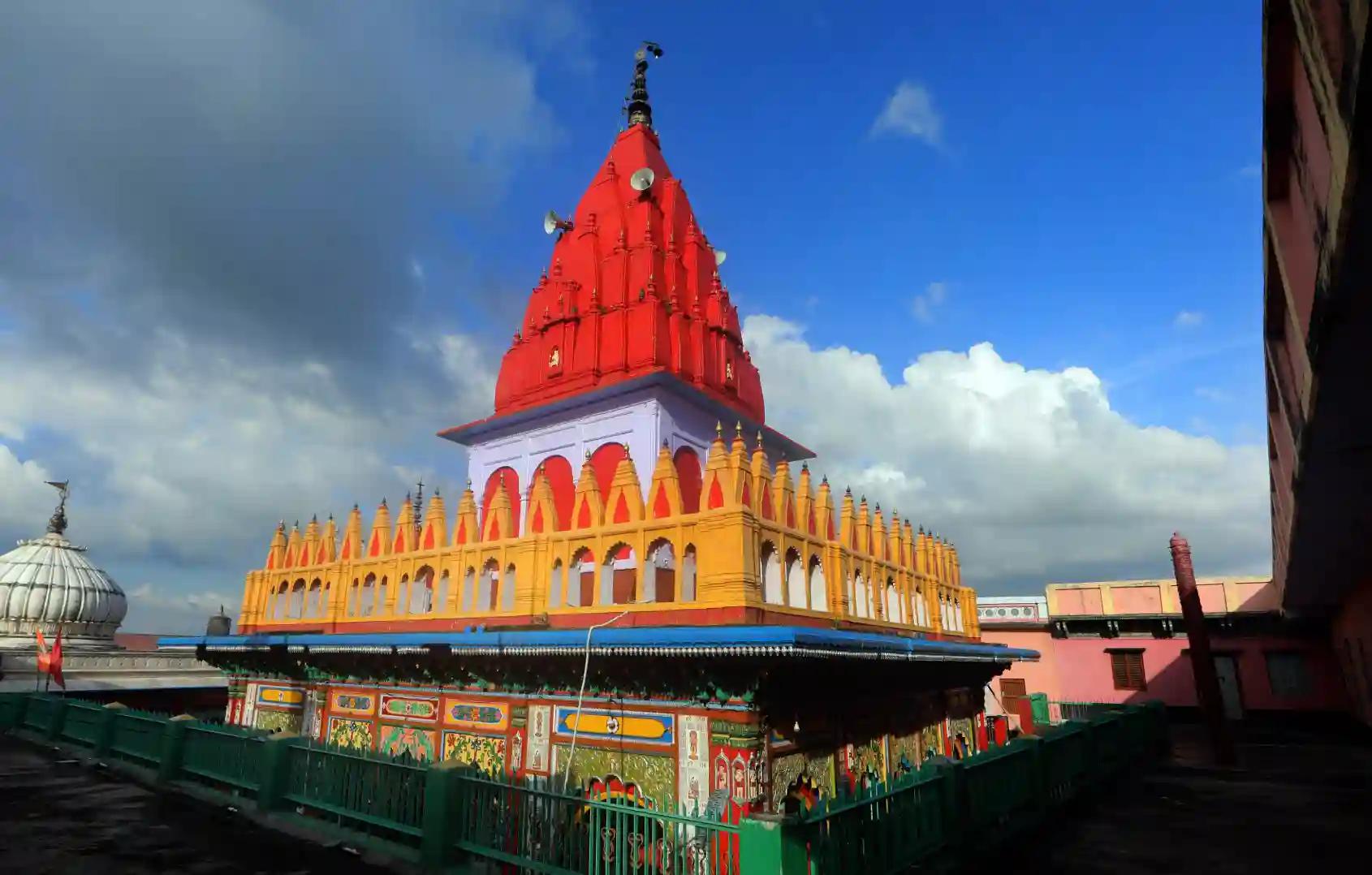 Shri Hanuman Garhi Temple,  Ayodhya, Uttar Pradesh