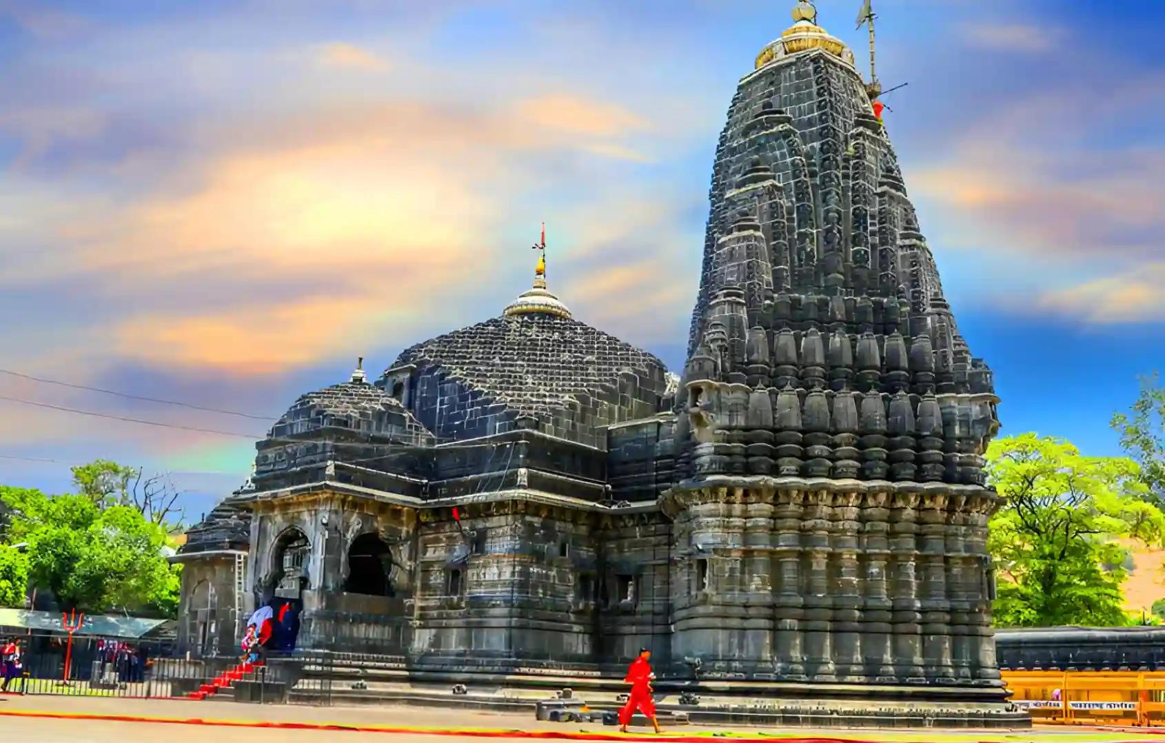 Shri Trimbakeshwar Jyotirlinga Temple, Nashik, Maharashtra