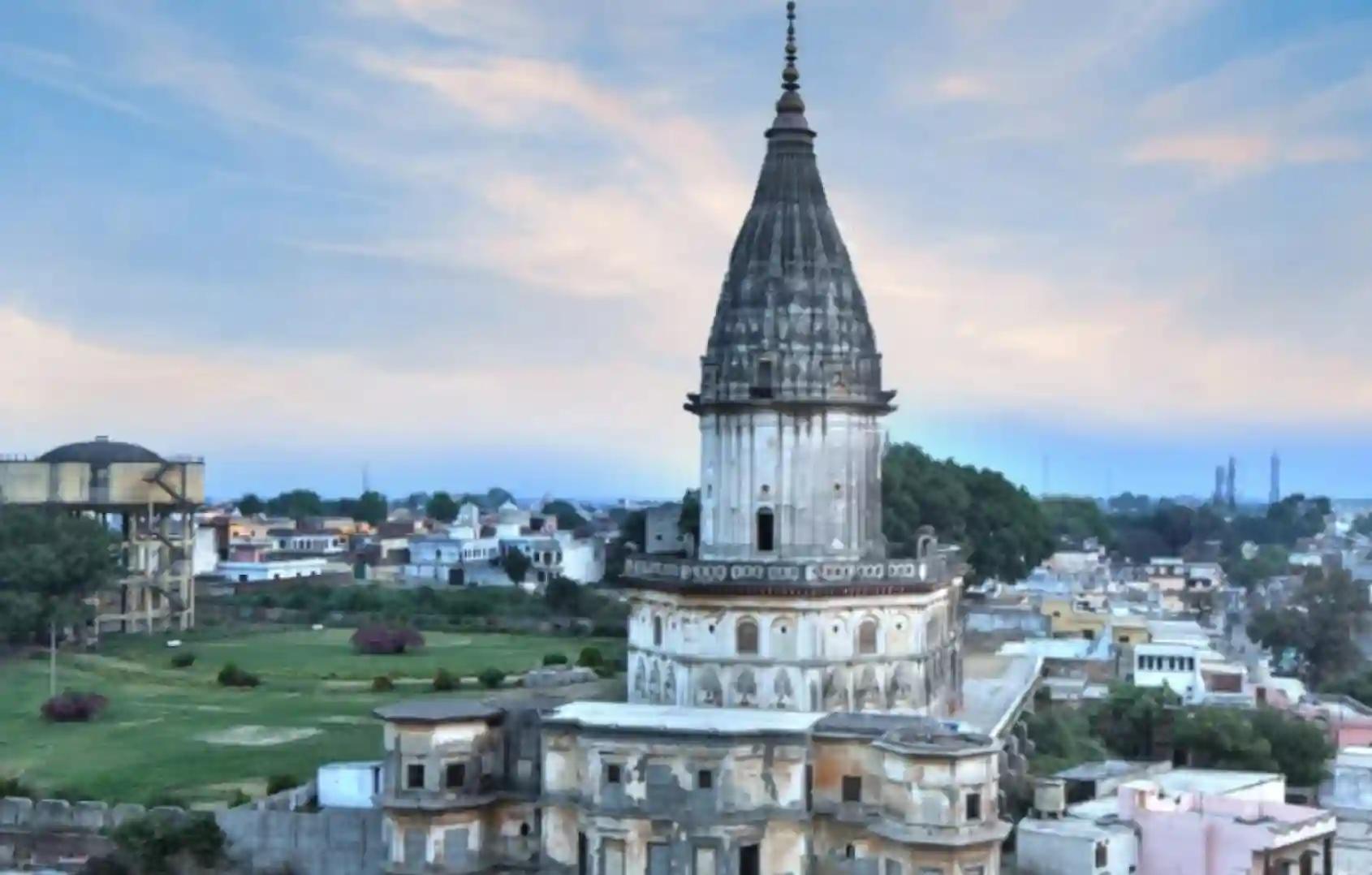 श्री प्राचीन राज द्वार मंदिर, अयोध्या, उत्तर प्रदेश