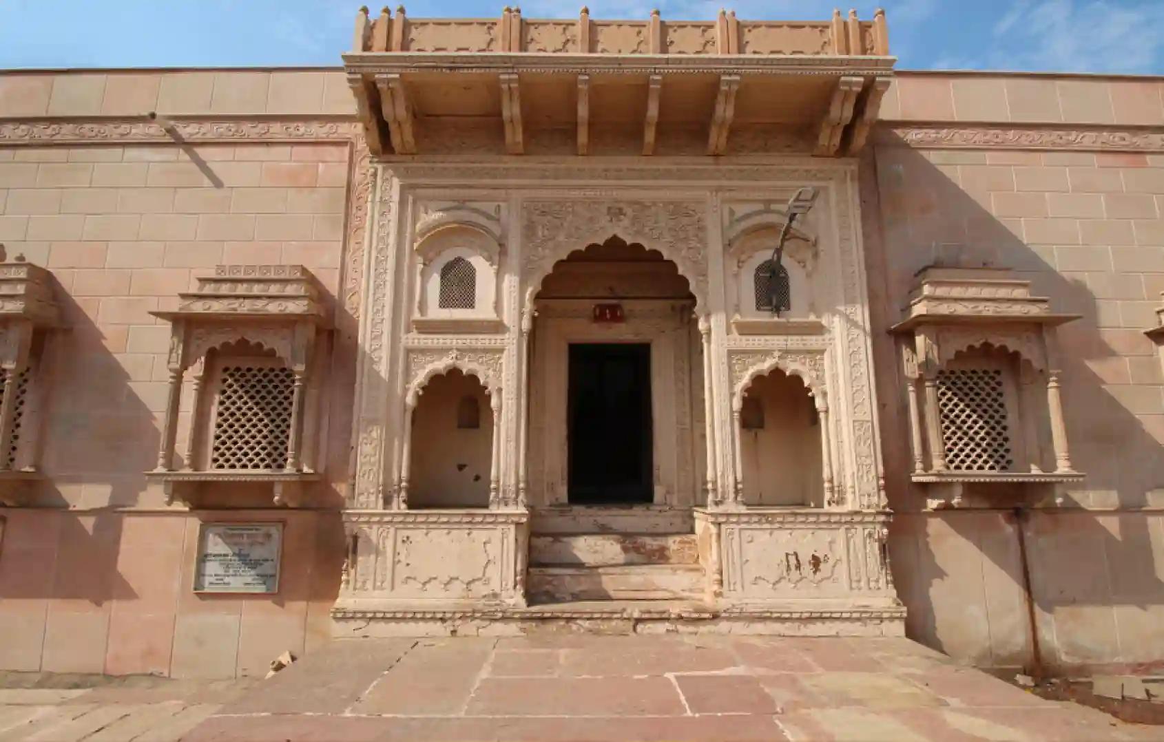 Shri Dirgh Vishnu Temple, Mathura, Uttar Pradesh