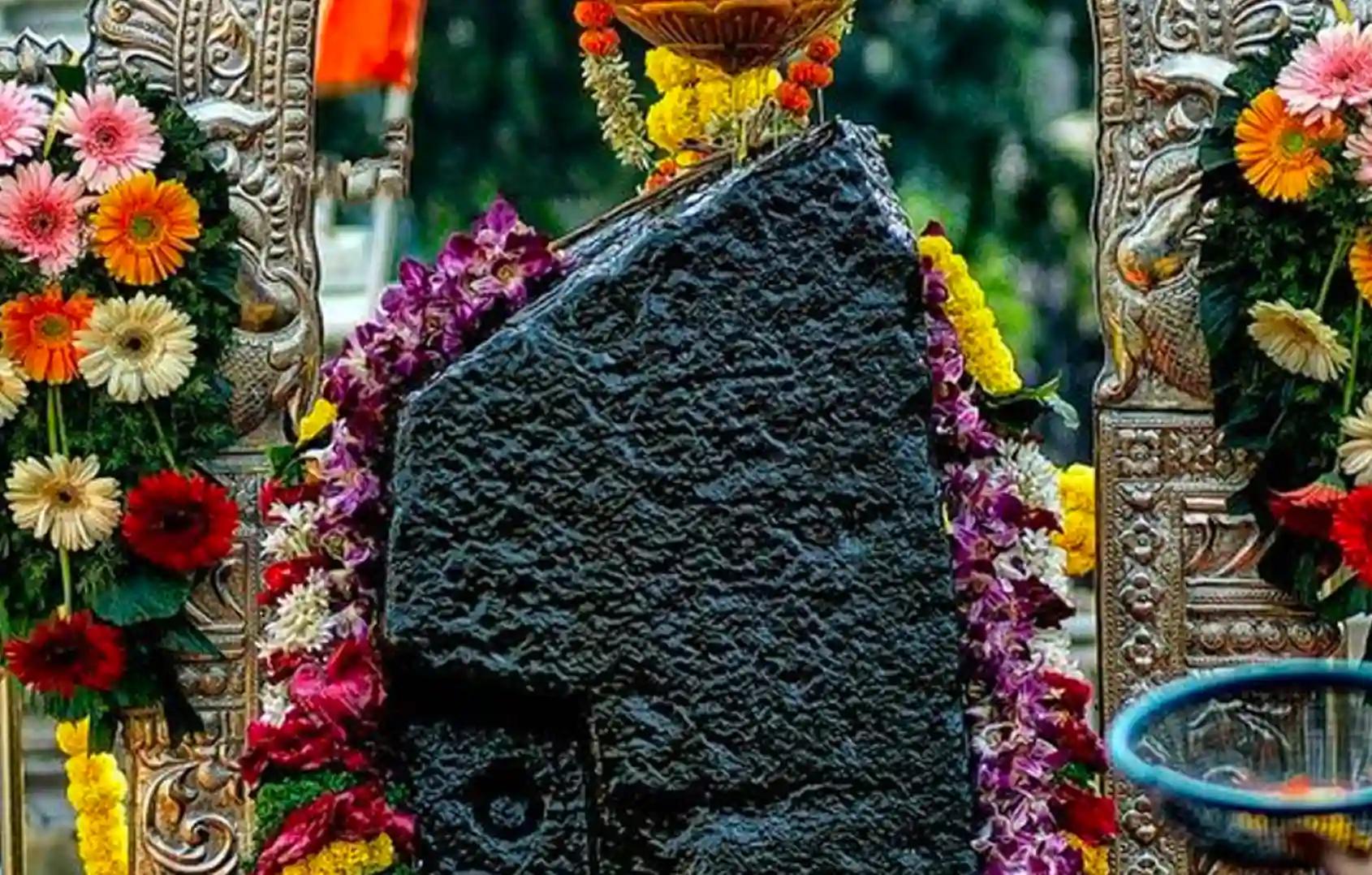 Shri Shani Temple ,Shani Shingnapur, Maharashtra