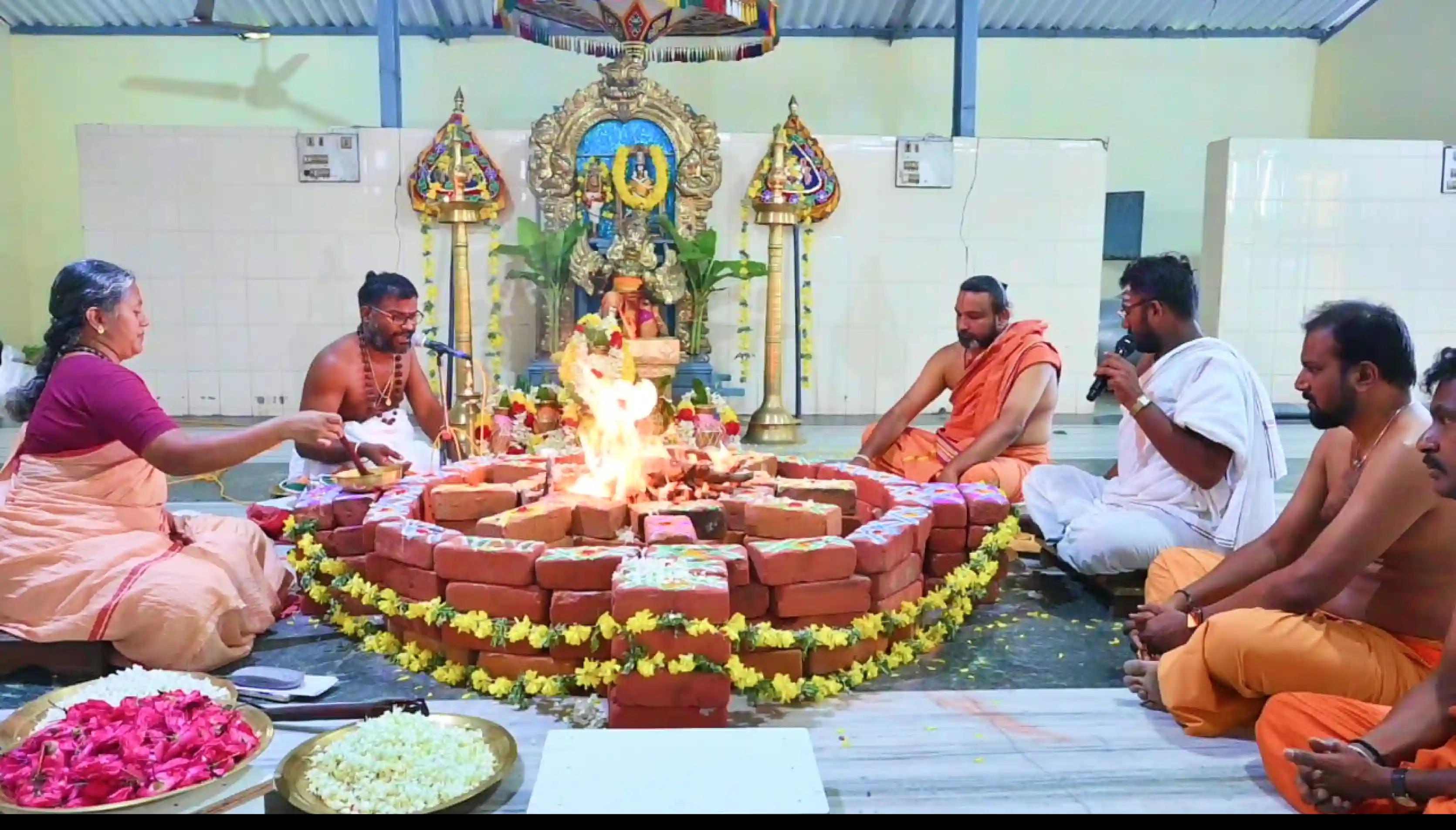 ಎಟ್ಟೆಳುತು ಪೆರುಮಾಳ್ ದೇವಸ್ಥಾನ, ತಿರುನೆಲ್ವೇಲಿ, ತಮಿಳುನಾಡು