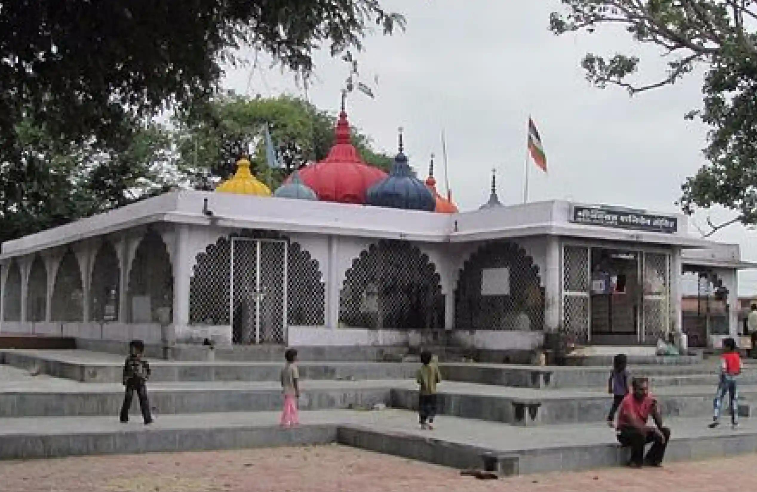 ಶ್ರೀ ನವಗ್ರಹ ಶನಿ ದೇವಸ್ಥಾನ, ಉಜ್ಜಯಿನಿ, ಮಧ್ಯಪ್ರದೇಶ
