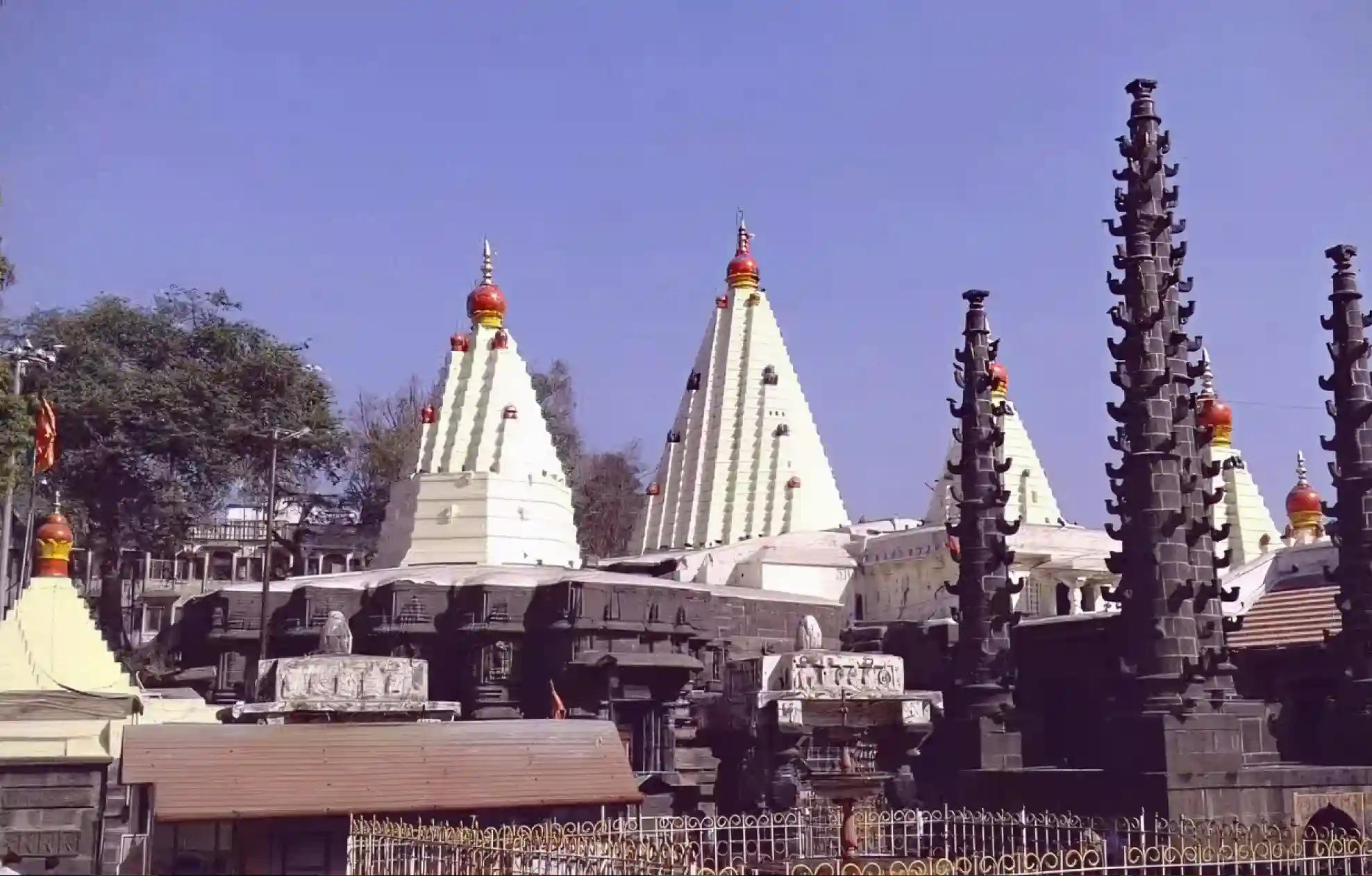 ಮಾತೆ ಮಹಾಲಕ್ಷ್ಮಿ ಶಕ್ತಿಪೀಠ ದೇವಸ್ಥಾನ, ಕೊಲ್ಲಾಪುರ, ಮಹಾರಾಷ್ಟ್ರ