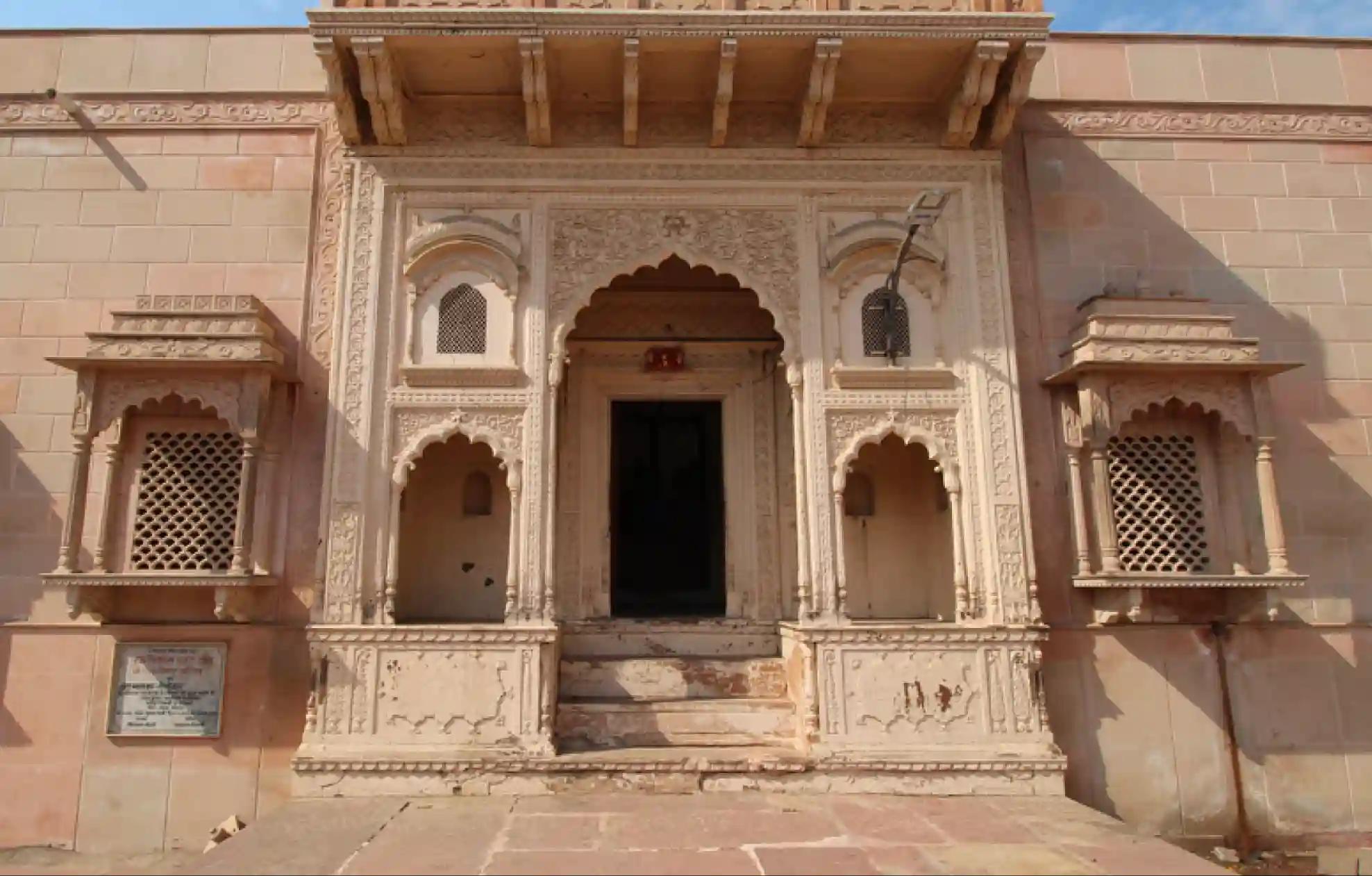 Shri Dirgha Vishnu Temple, Mathura, Uttar Pradesh