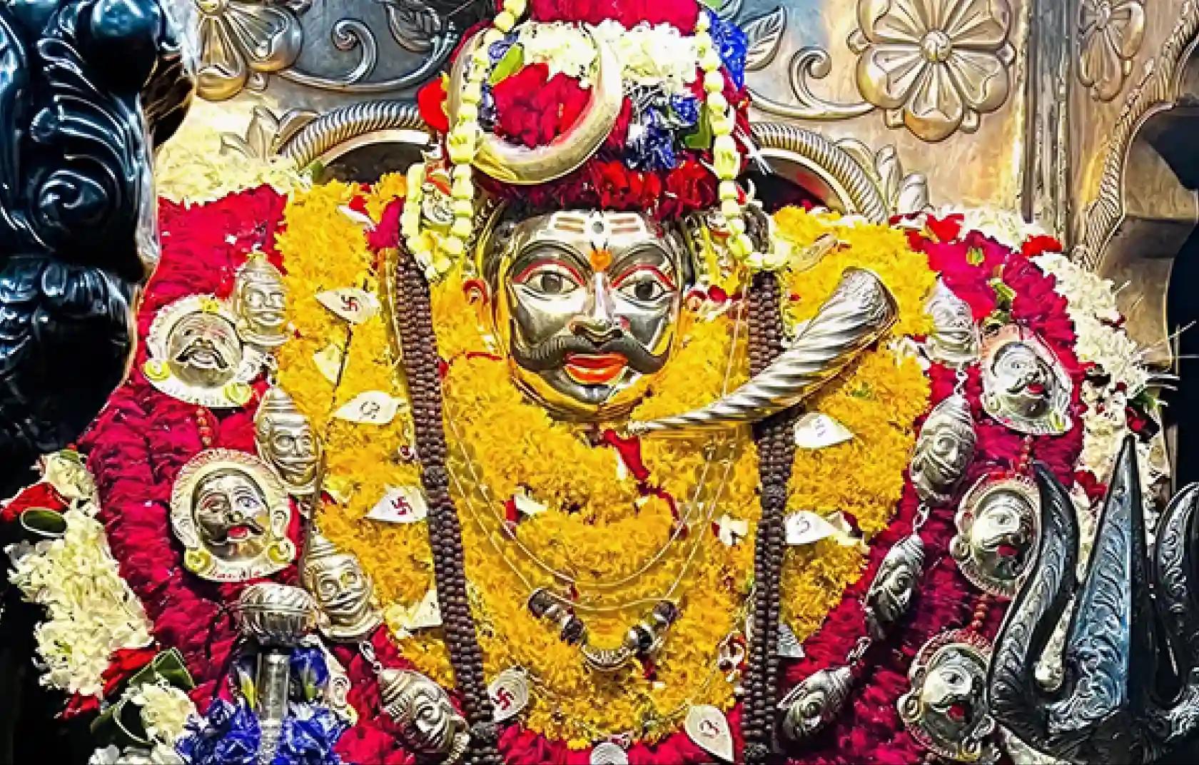  Shri Kaal Bhairav Temple, Kashi, Uttar Pradesh