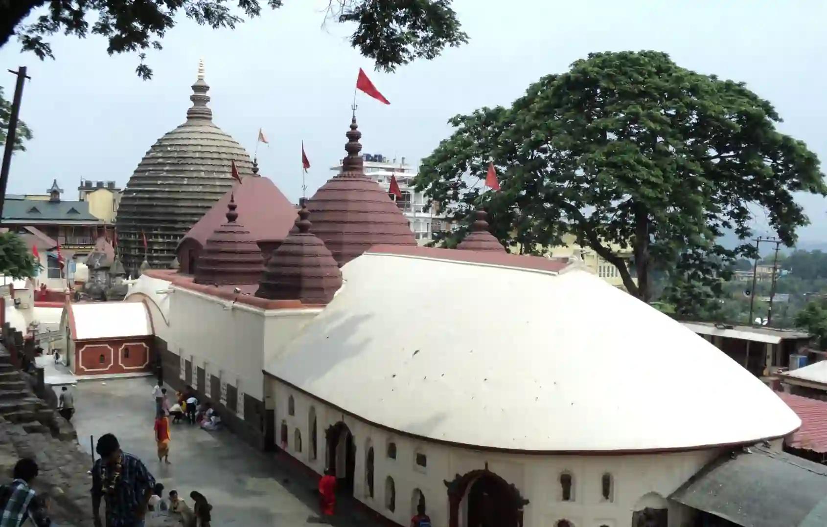 श्री बगलामुखी मंदिर, श्री कामाख्या तीर्थ क्षेत्र,गुवाहाटी श्री बगलामुखी मंदिर, श्री कामाख्या तीर्थ क्षेत्र,गुवाहाटी