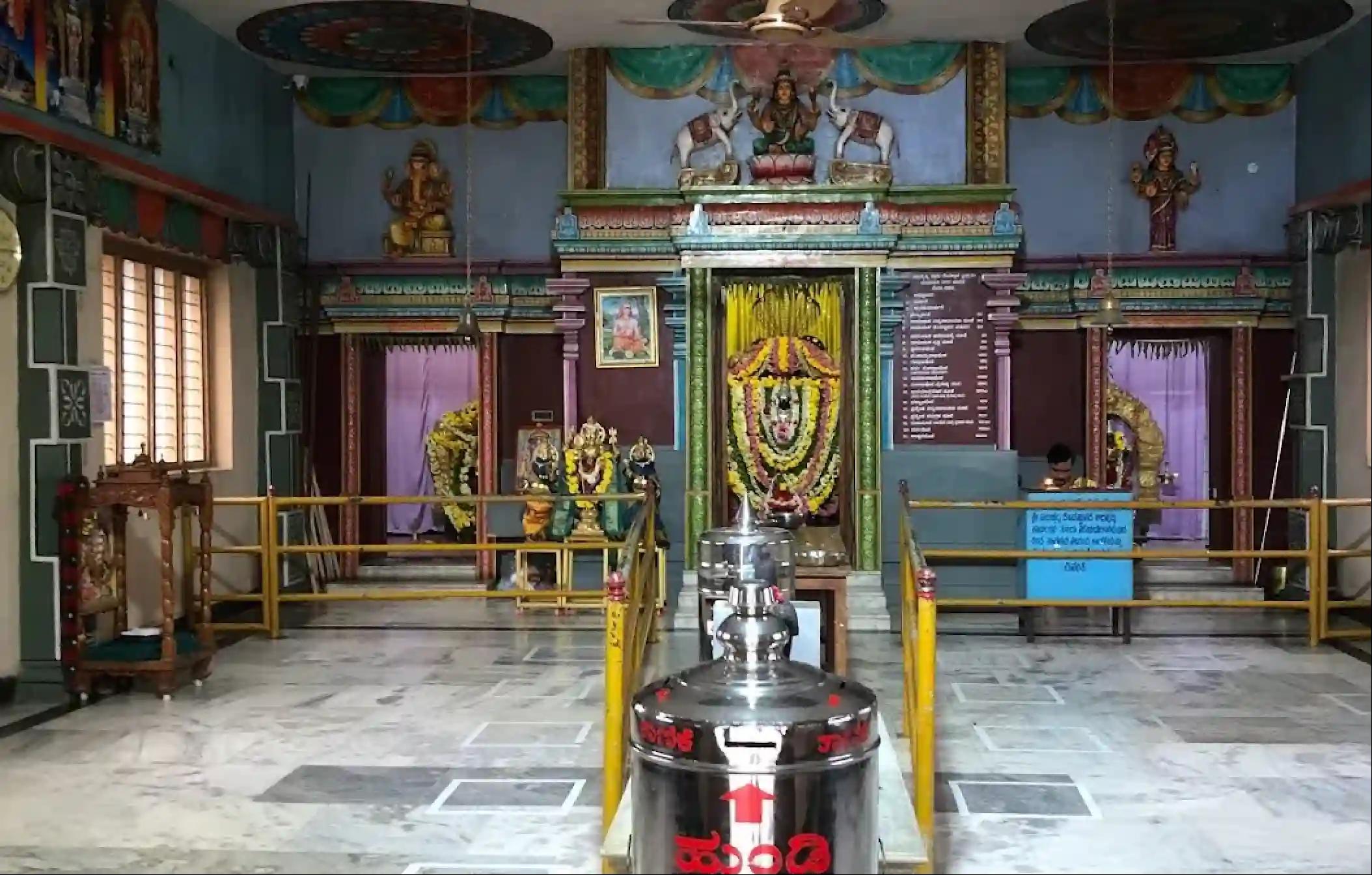 ಶ್ರೀ ಪ್ರಸನ್ನ ಸುಬ್ರಹ್ಮಣ್ಯ ದೇವಾಲಯ, ರಾಮನಾಥಪುರ, ಕರ್ನಾಟಕ ಶ್ರೀ ಪ್ರಸನ್ನ ಸುಬ್ರಹ್ಮಣ್ಯ ದೇವಾಲಯ, ರಾಮನಾಥಪುರ, ಕರ್ನಾಟಕ