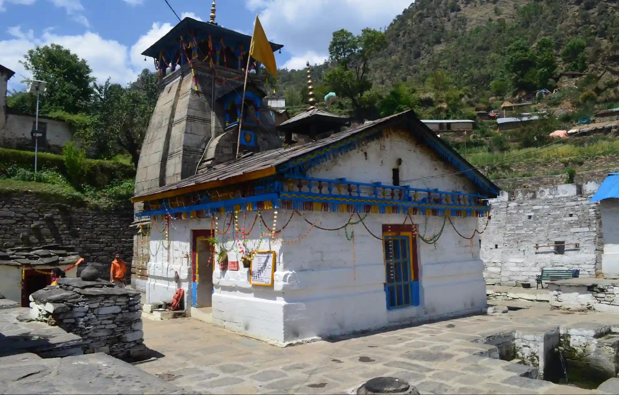 Triyuginarayan Temple, Rudraprayag, Uttarakhand Triyuginarayan Temple, Rudraprayag, Uttarakhand