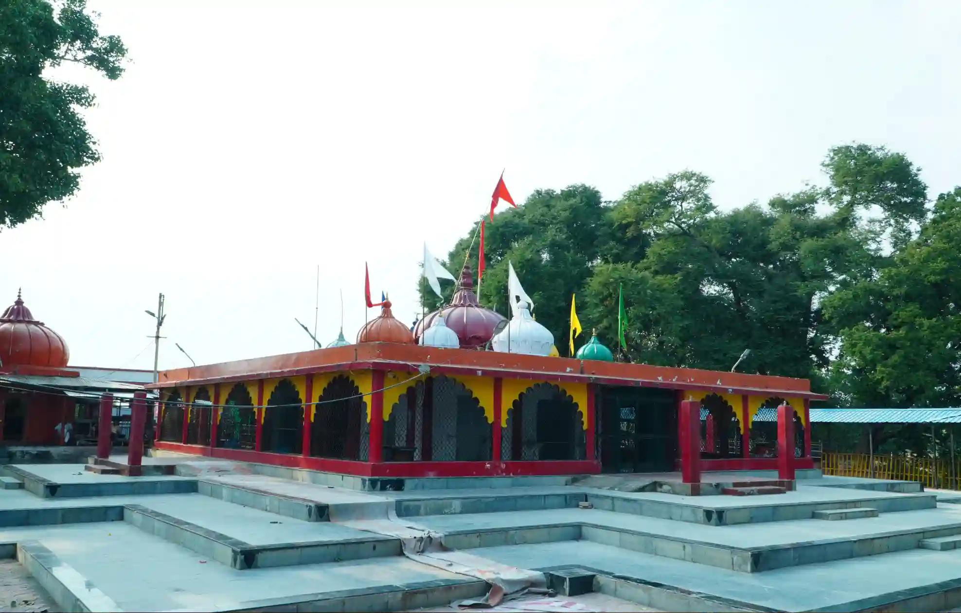 Shri Navgraha Shani Temple, Ujjain, Madhya Pradesh Shri Navgraha Shani Temple, Ujjain, Madhya Pradesh